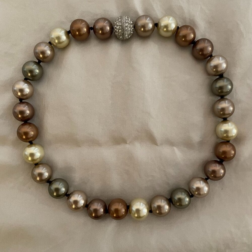 Pearl (costume) Necklace with Rhinestone clasp